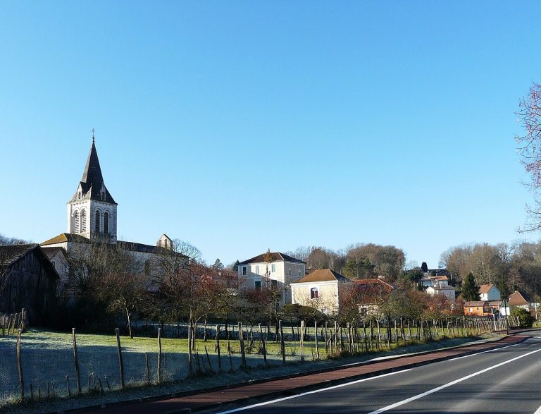 Vue de Bassillac et Auberoche