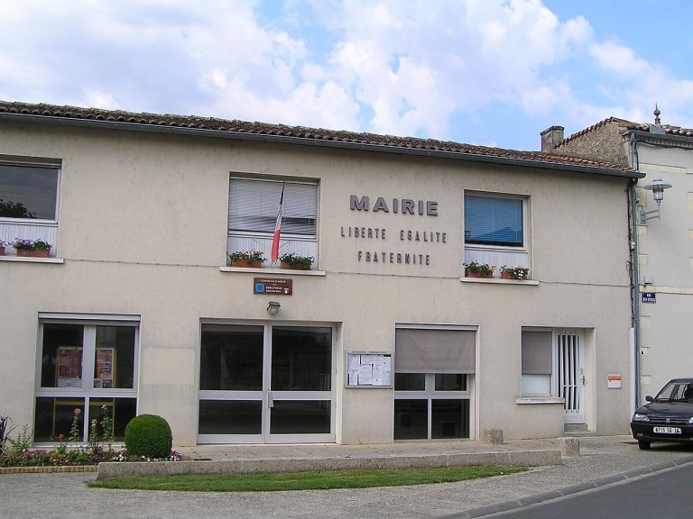 Vue de Boutiers-Saint-Trojan