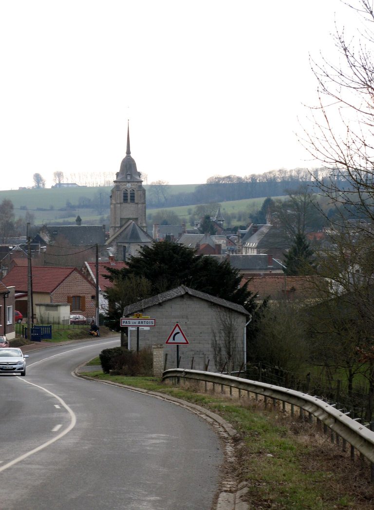 Vue de Pas en Artois