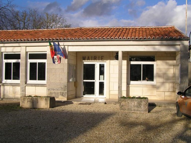 Vue de Saint-Même-les-Carrières
