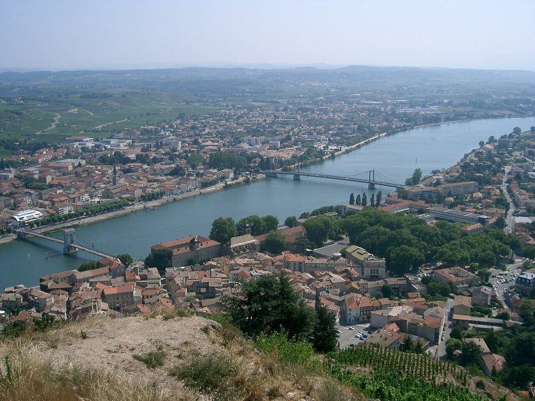 Vue de Tournon-sur-Rhône