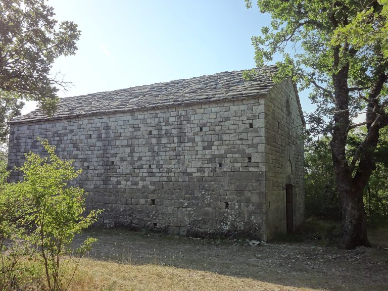 Vue de Châteauneuf-Val-Saint-Donat