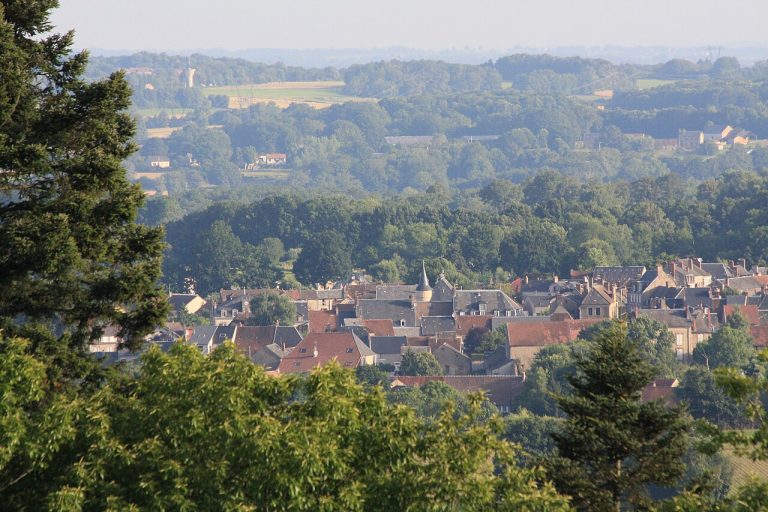 Vue de Dun-le-Palestel
