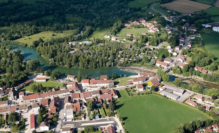 Vue de Pont-de-Poitte