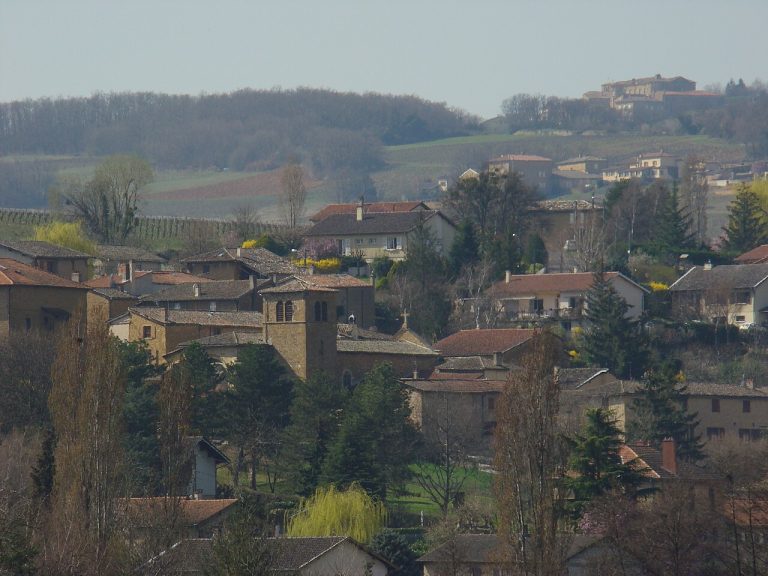 Vue de Porte des Pierres Dorées